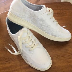 Yalora sneakers by Baretrap